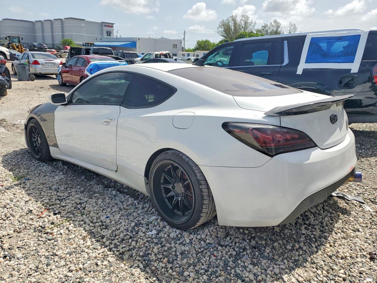 2016 HYUNDAI GENESIS