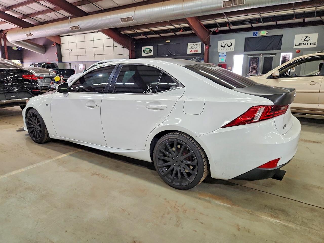 2015 LEXUS IS