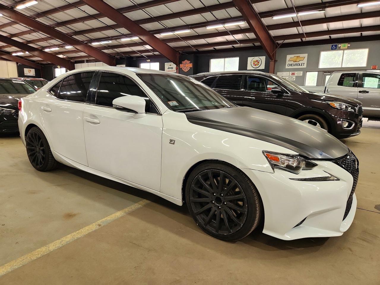 2015 LEXUS IS