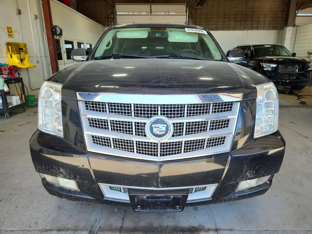 2011 CADILLAC ESCALADE