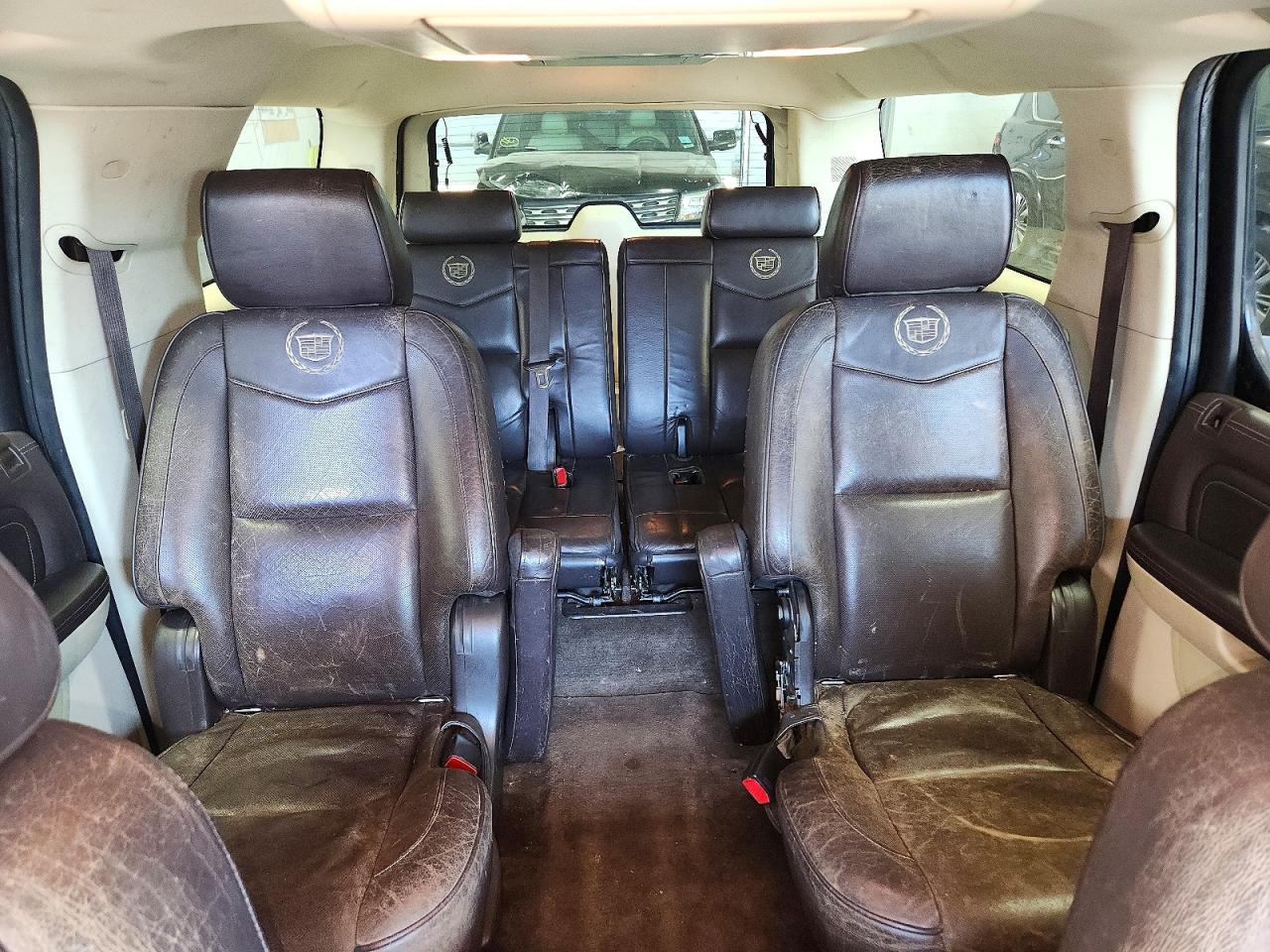2011 CADILLAC ESCALADE