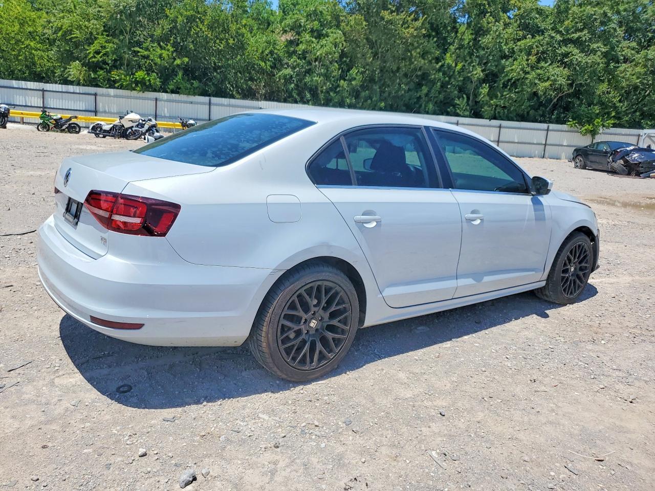 2017 VOLKSWAGEN JETTA