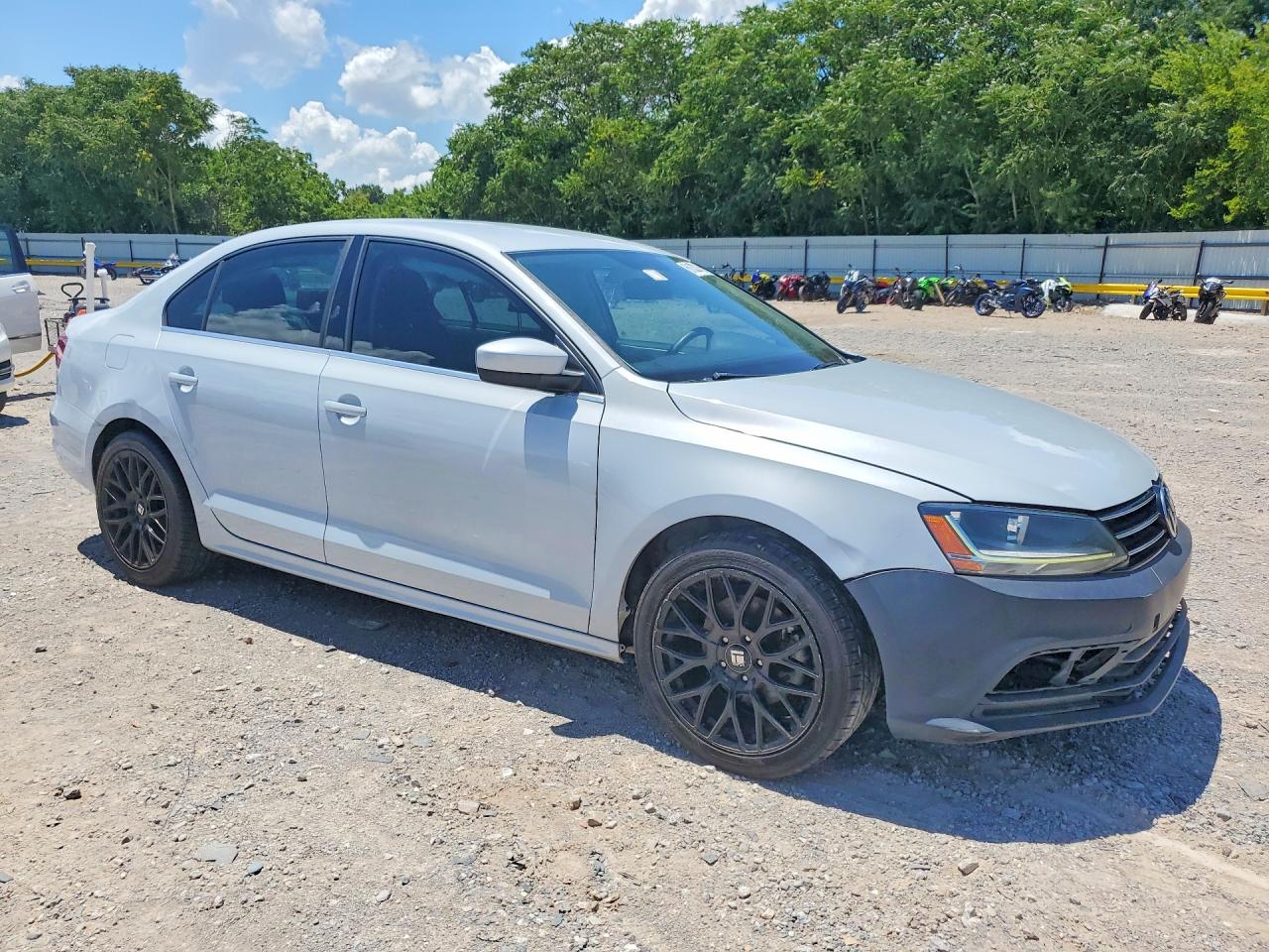 2017 VOLKSWAGEN JETTA