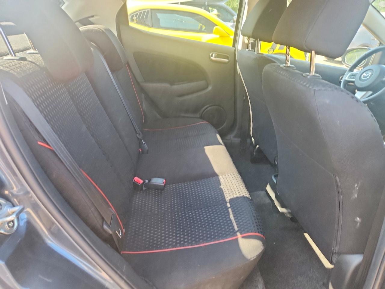2011 MAZDA 2