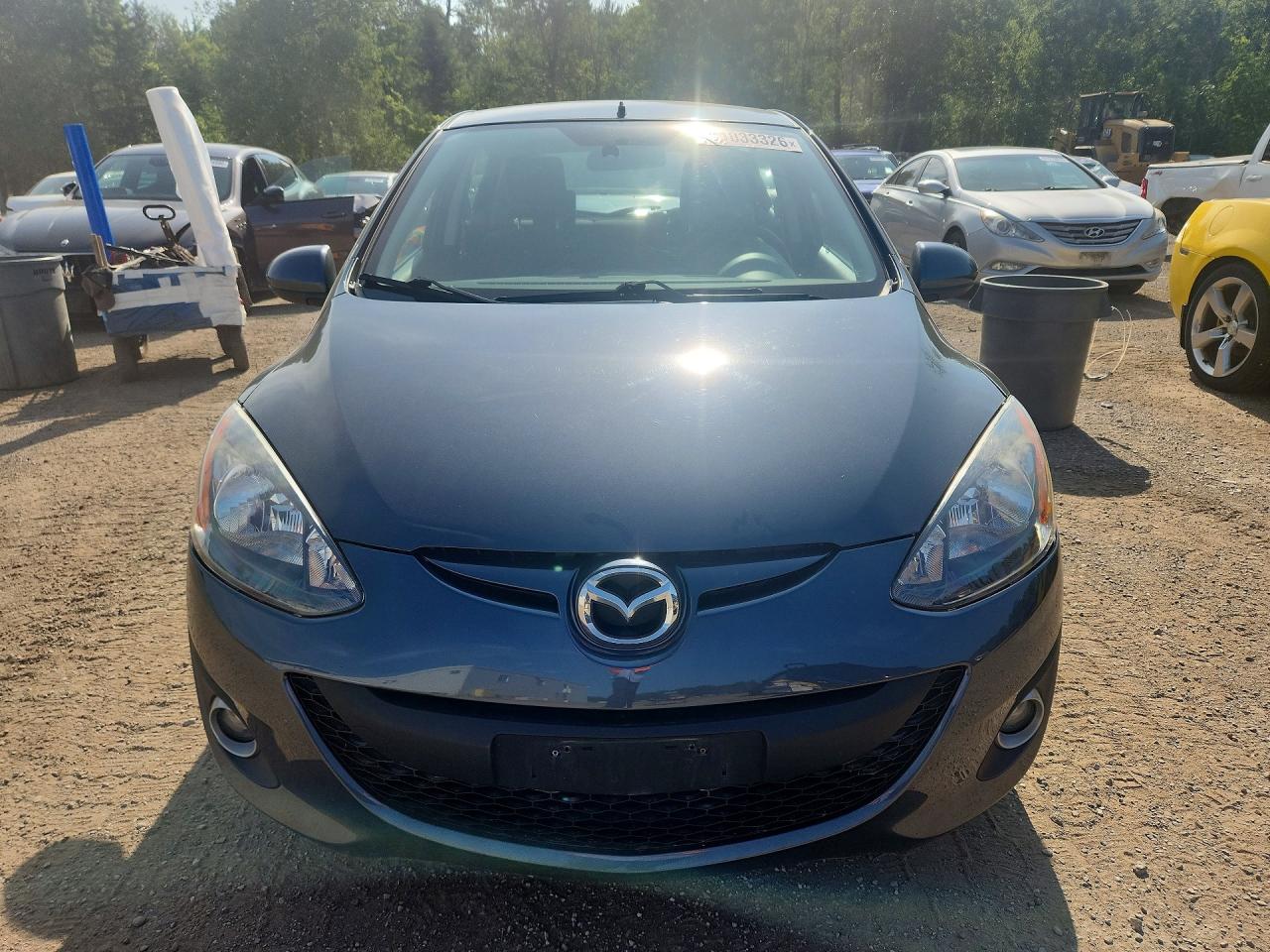2011 MAZDA 2