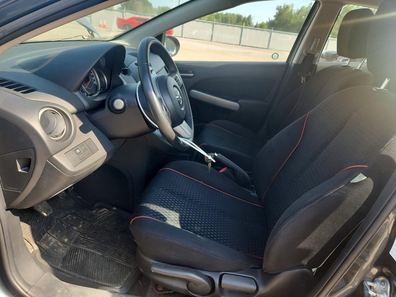 2011 MAZDA 2
