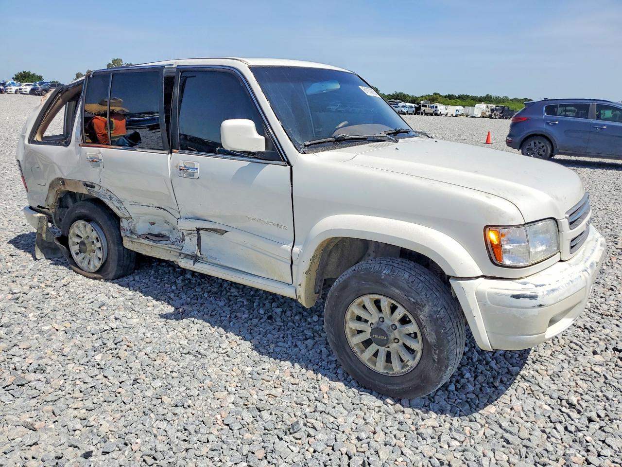 2001 ISUZU TROOPER