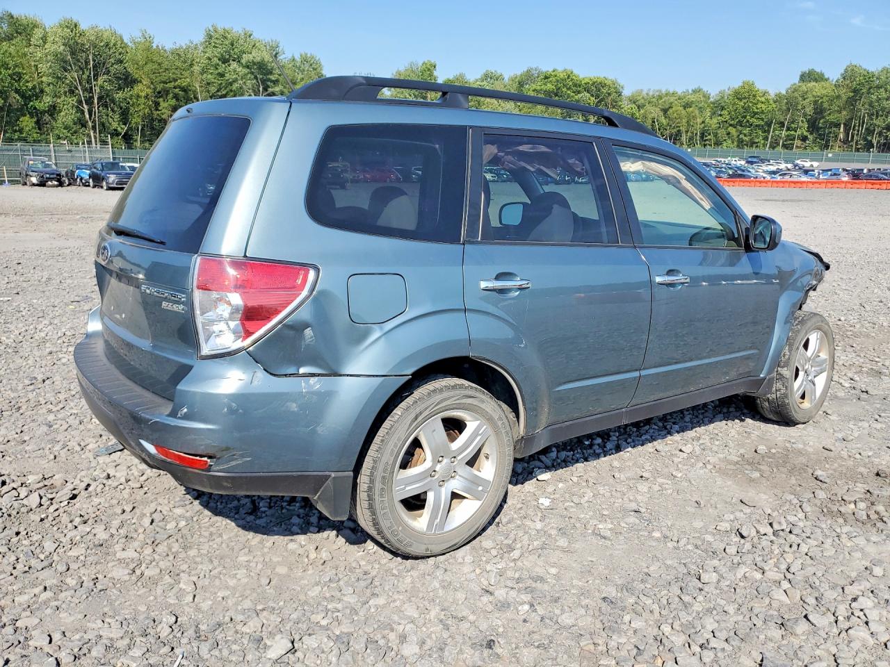 2010 SUBARU FORESTER
