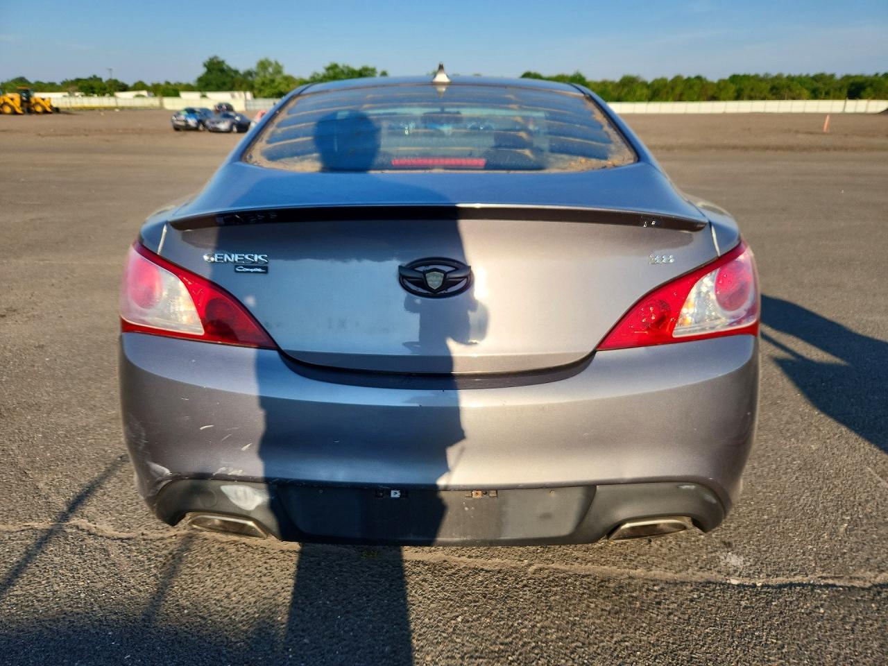 2010 HYUNDAI GENESIS
