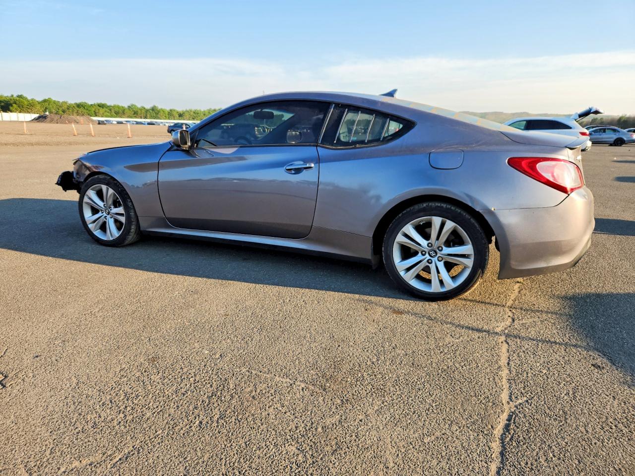 2010 HYUNDAI GENESIS