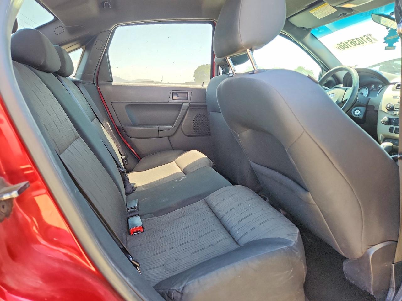 2010 FORD FOCUS