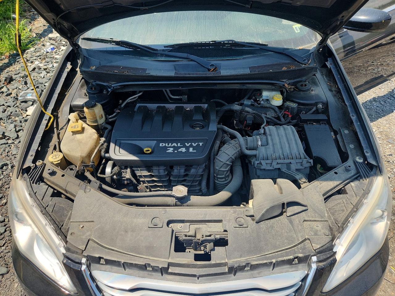 2012 CHRYSLER 200
