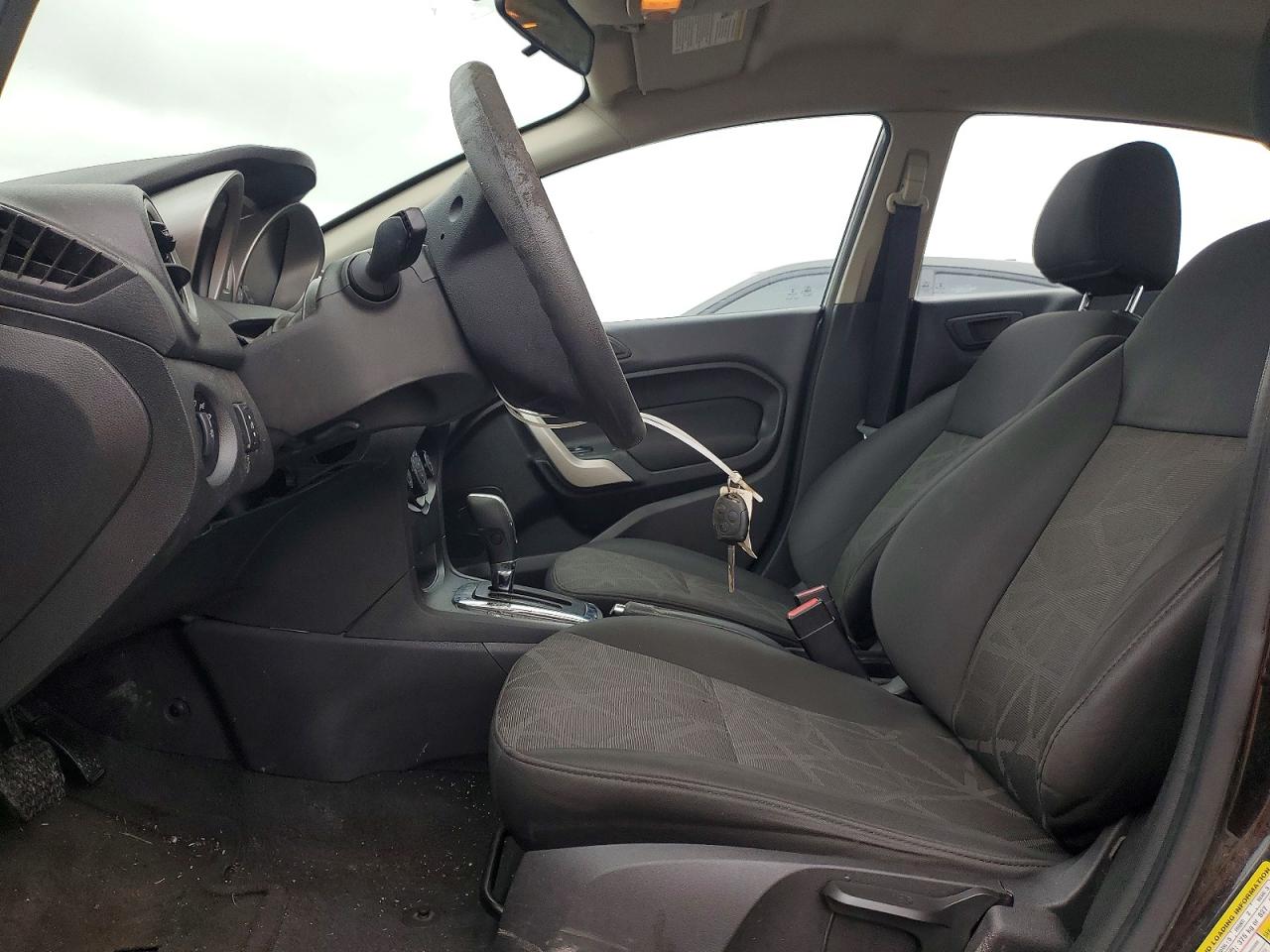 2013 FORD FIESTA