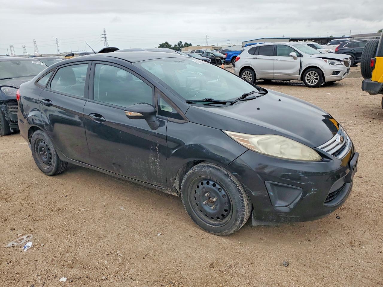2013 FORD FIESTA