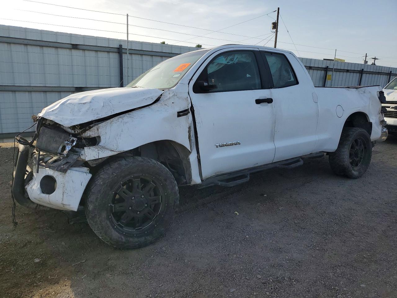 2011 TOYOTA TUNDRA