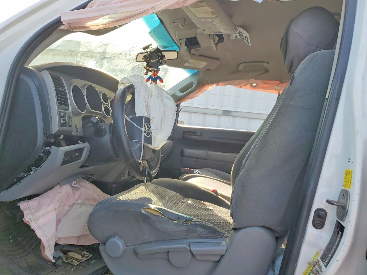 2011 TOYOTA TUNDRA