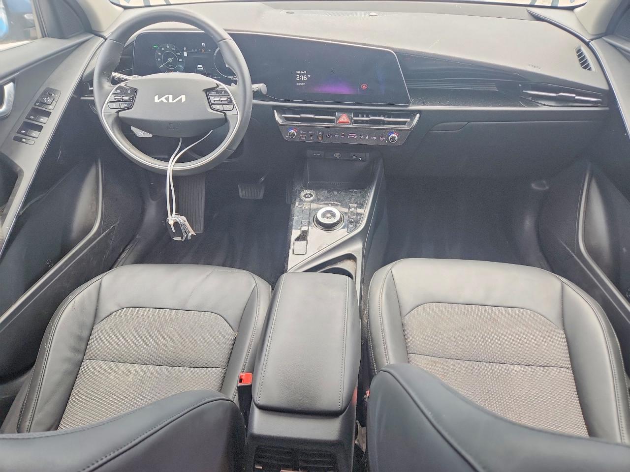 2023 KIA NIRO