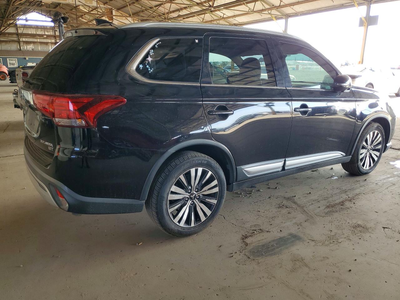 2019 MITSUBISHI OUTLANDER