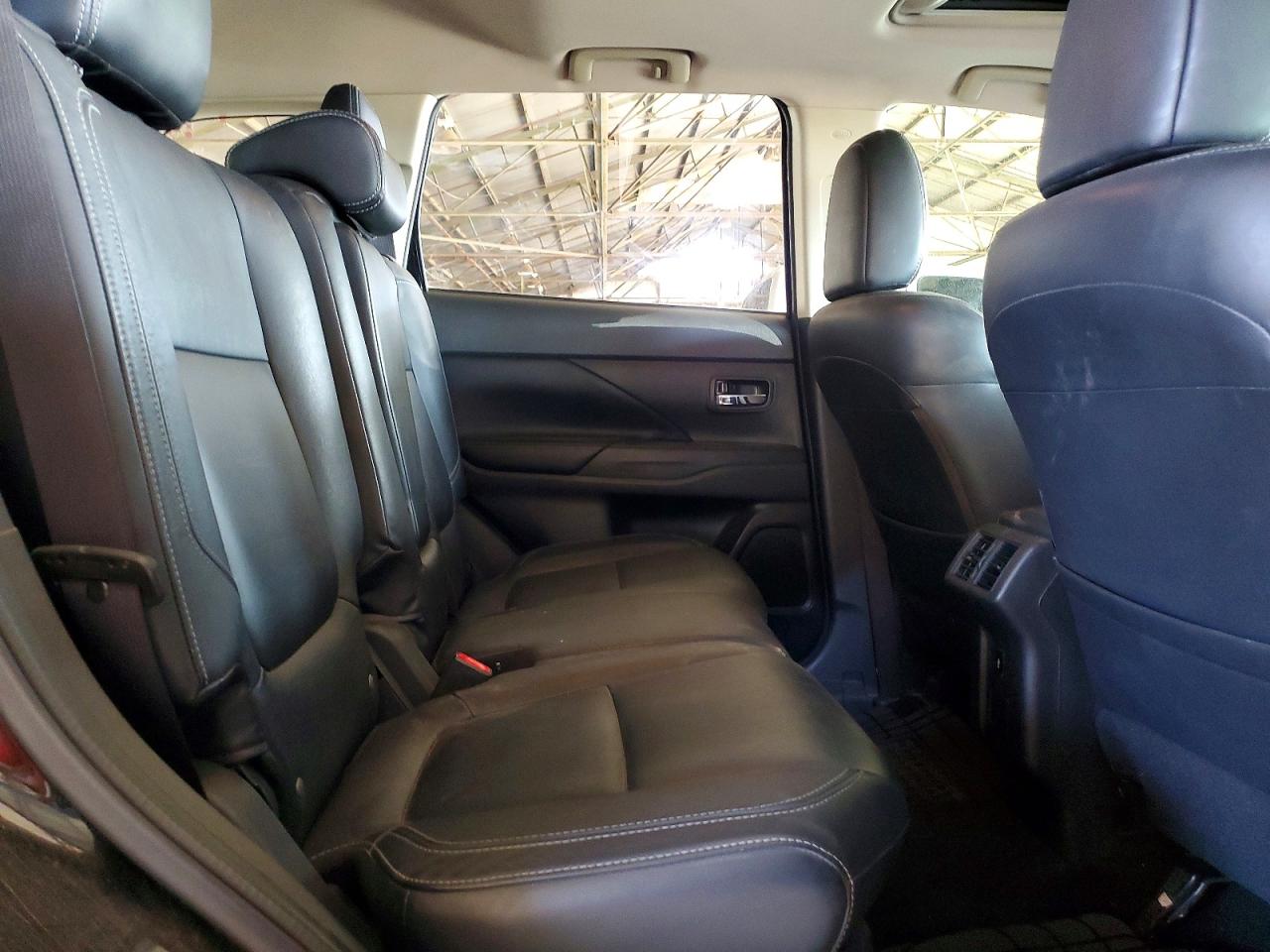 2019 MITSUBISHI OUTLANDER