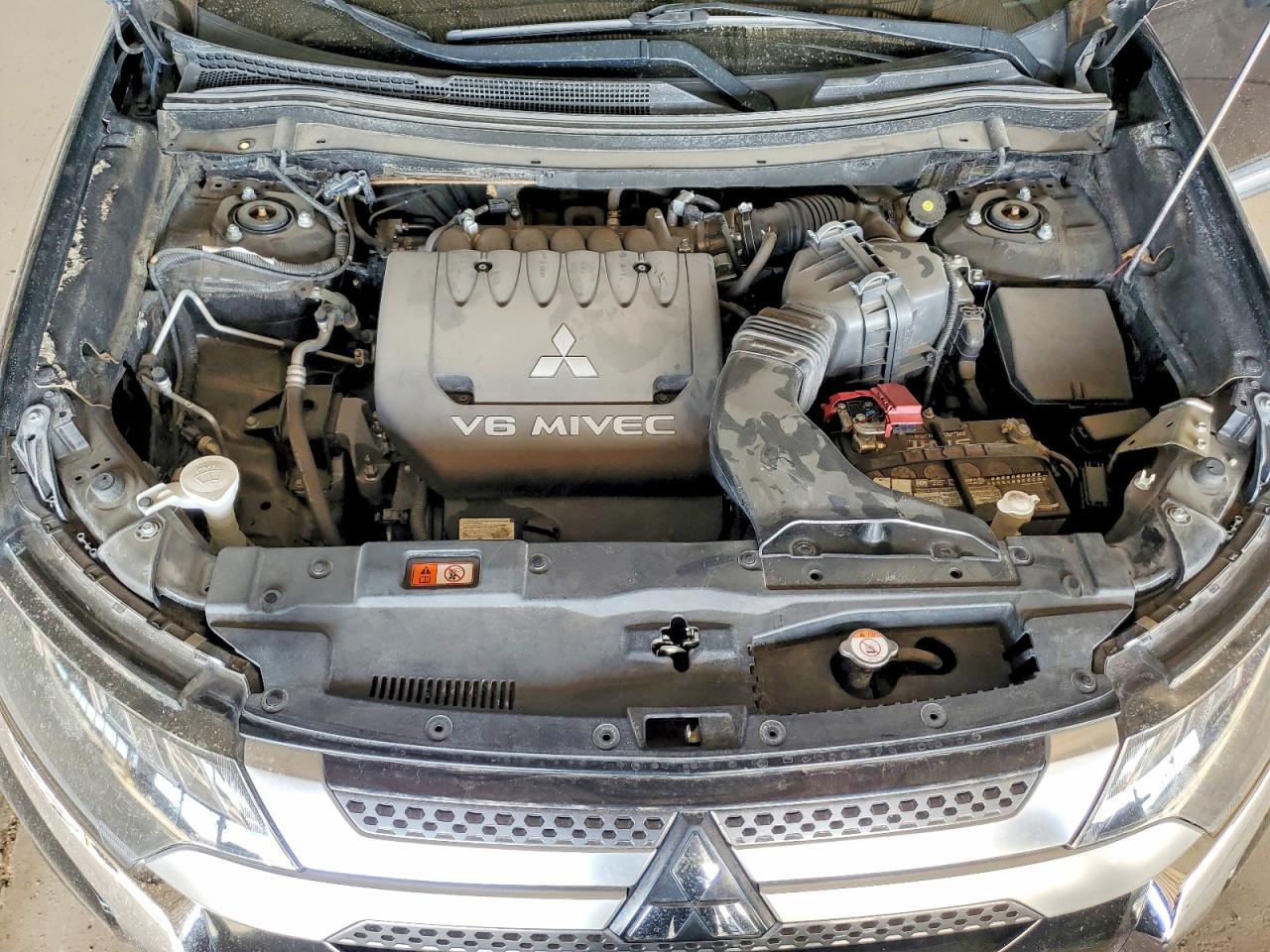 2019 MITSUBISHI OUTLANDER