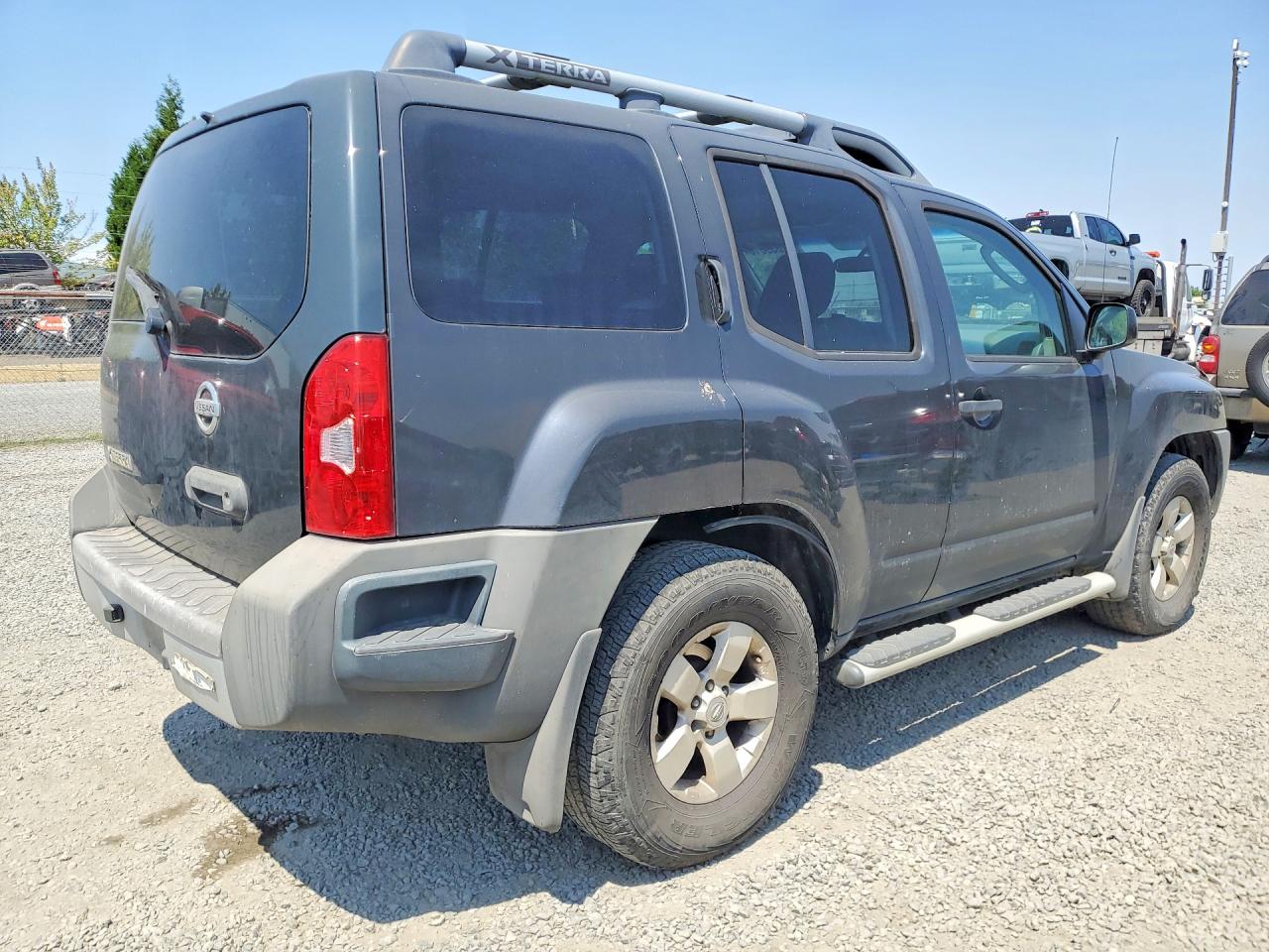 2010 NISSAN XTERRA