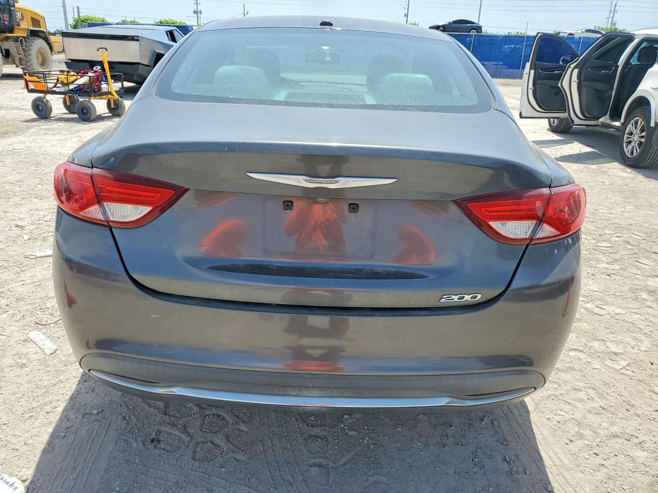 2015 CHRYSLER 200