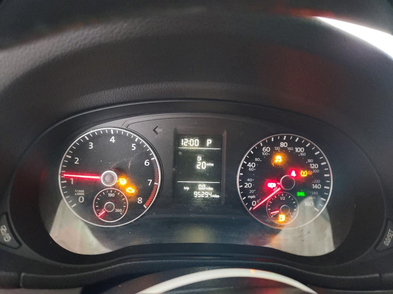 2014 VOLKSWAGEN PASSAT