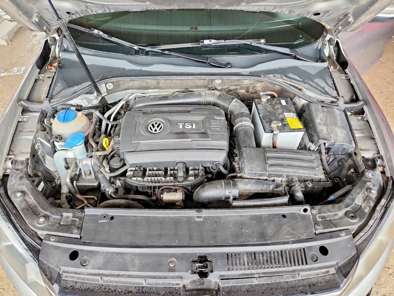 2014 VOLKSWAGEN PASSAT