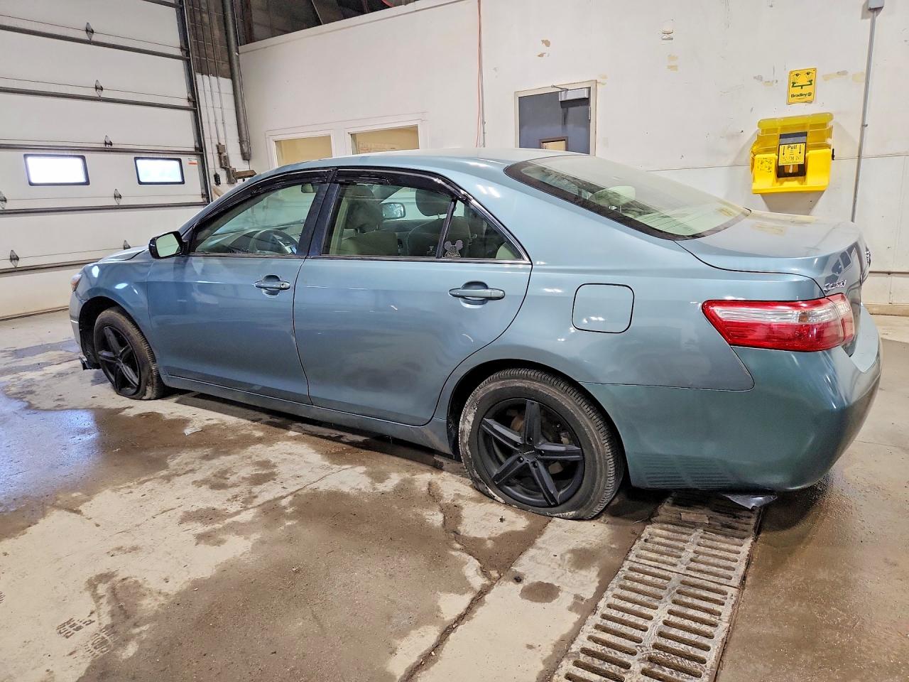 2009 TOYOTA CAMRY