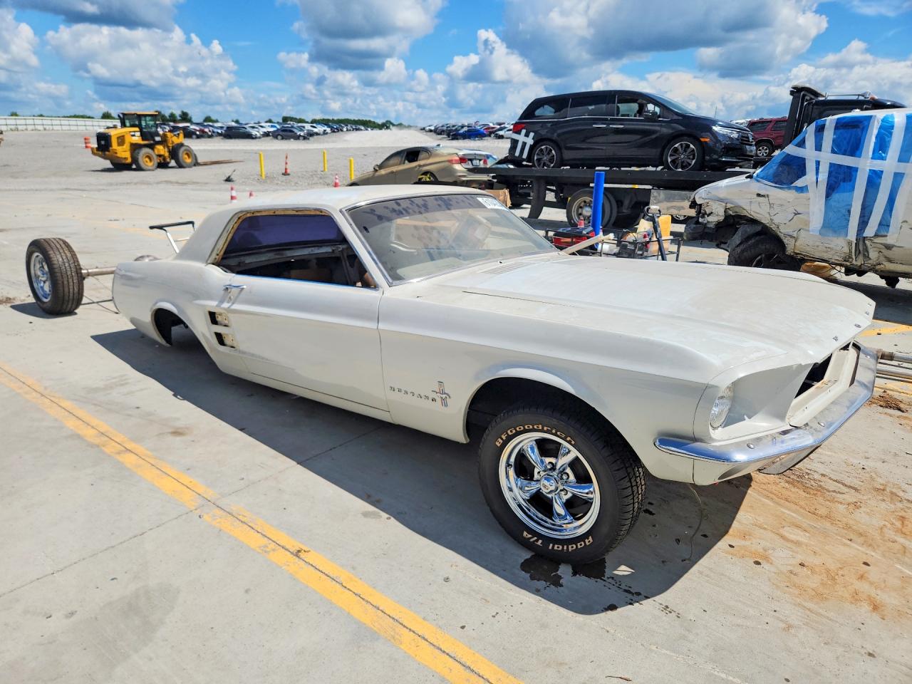1967 FORD MUSTANG