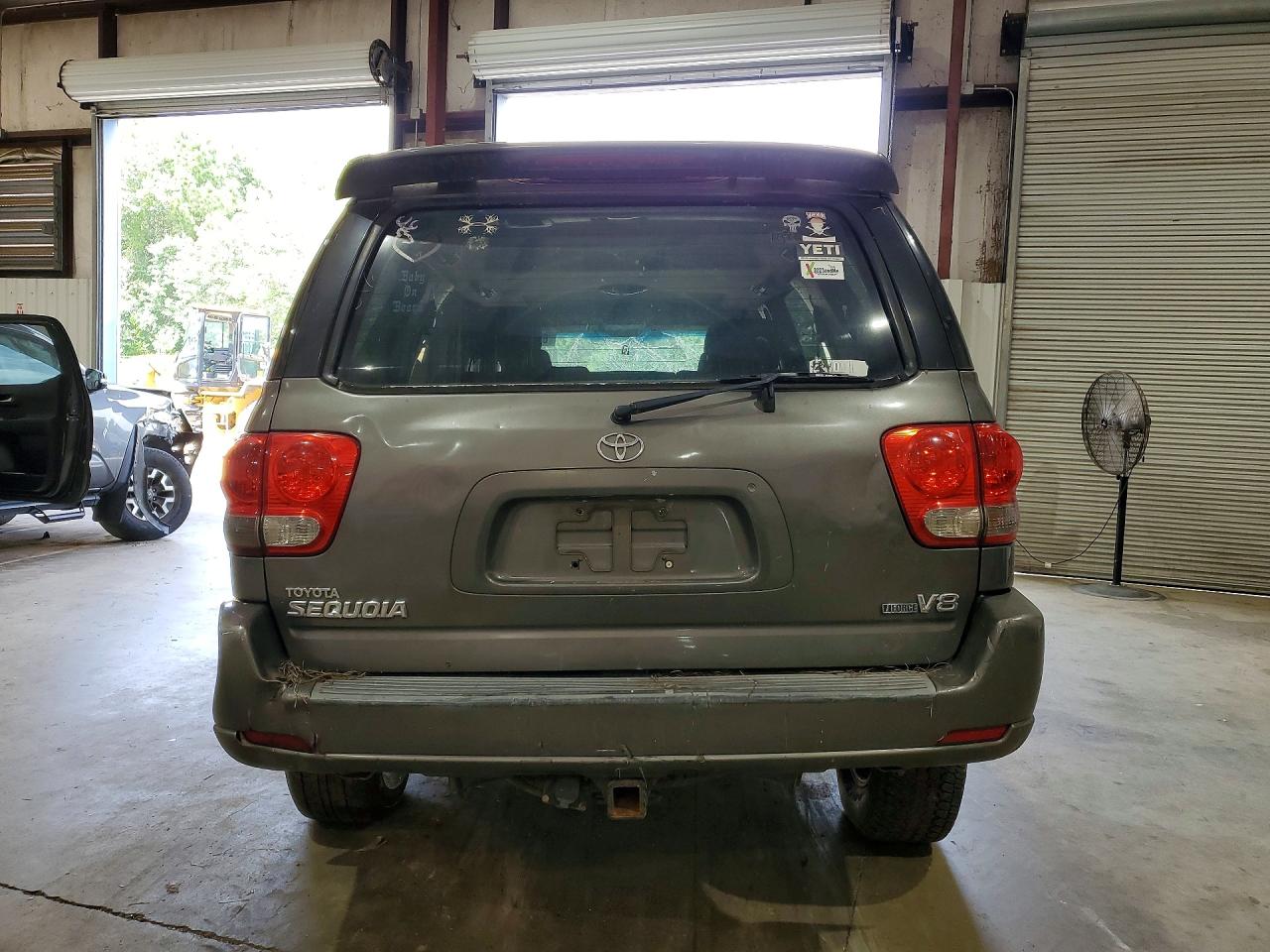 2005 TOYOTA SEQUOIA