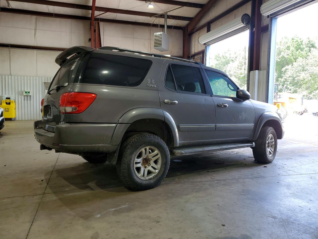 2005 TOYOTA SEQUOIA