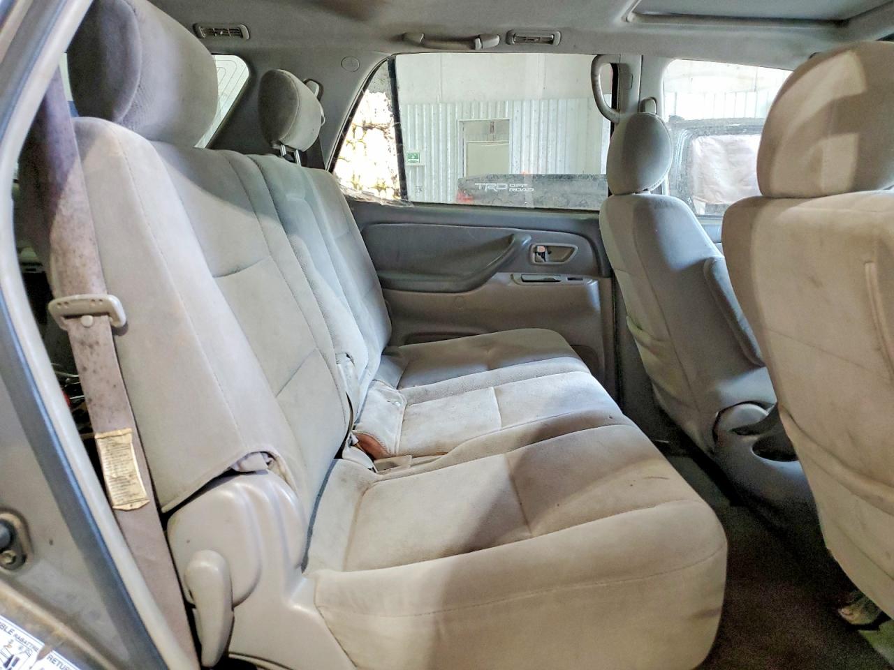2005 TOYOTA SEQUOIA