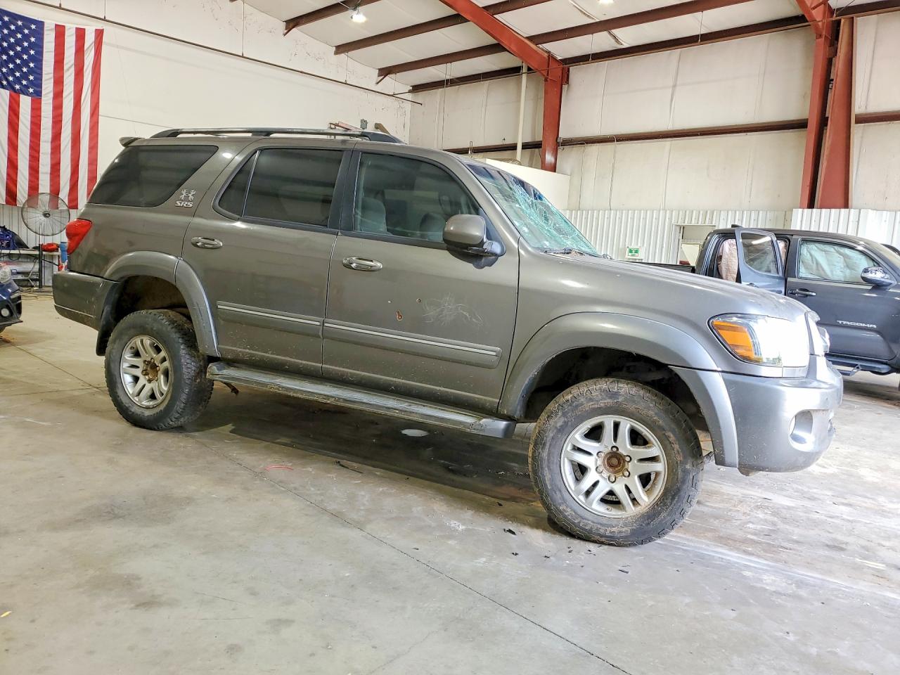 2005 TOYOTA SEQUOIA