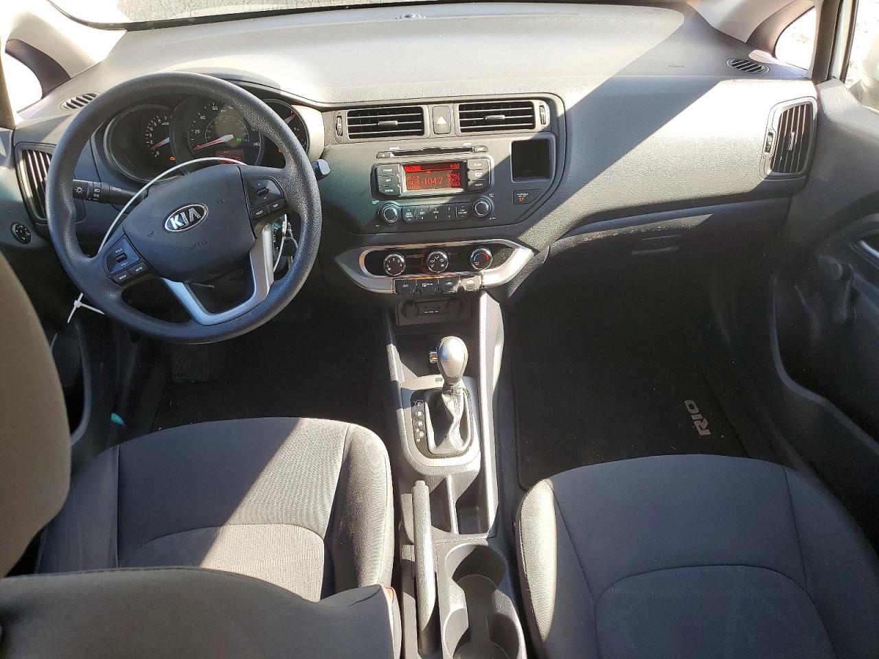 2014 KIA RIO