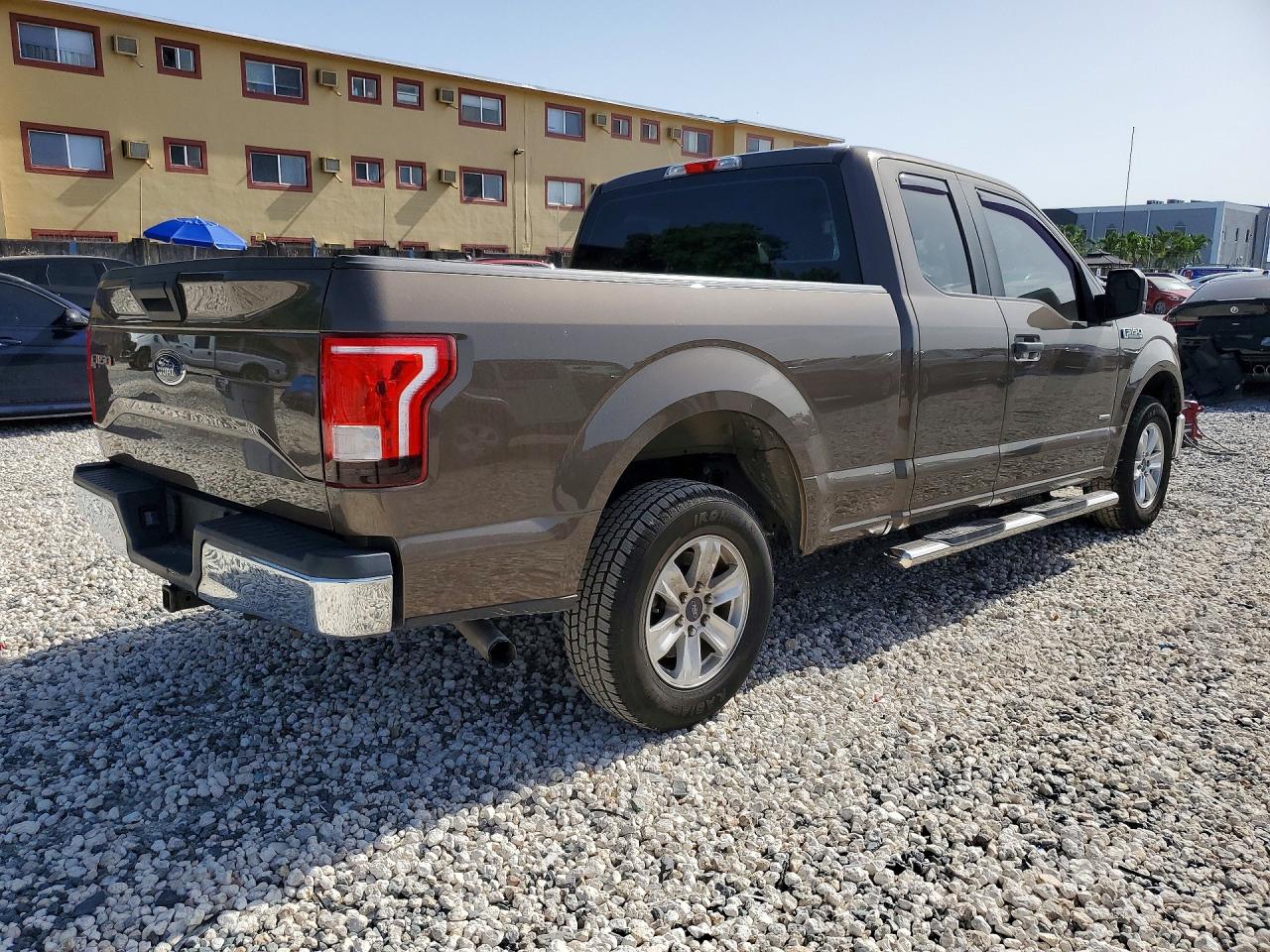 2016 FORD F150