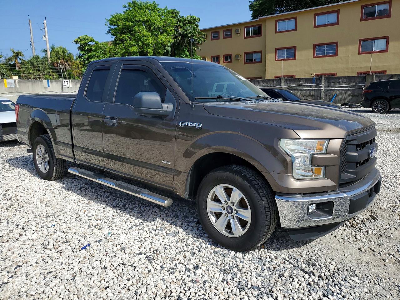2016 FORD F150