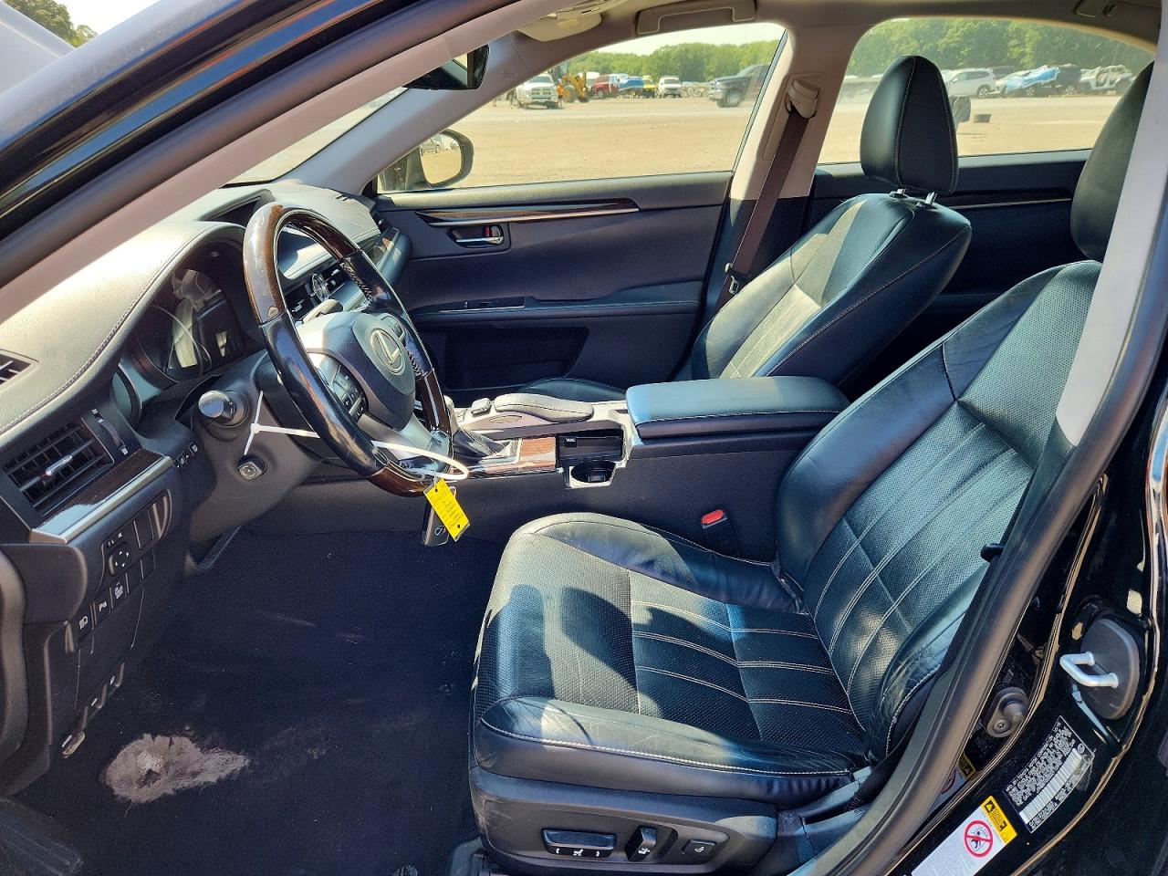 2016 LEXUS ES300