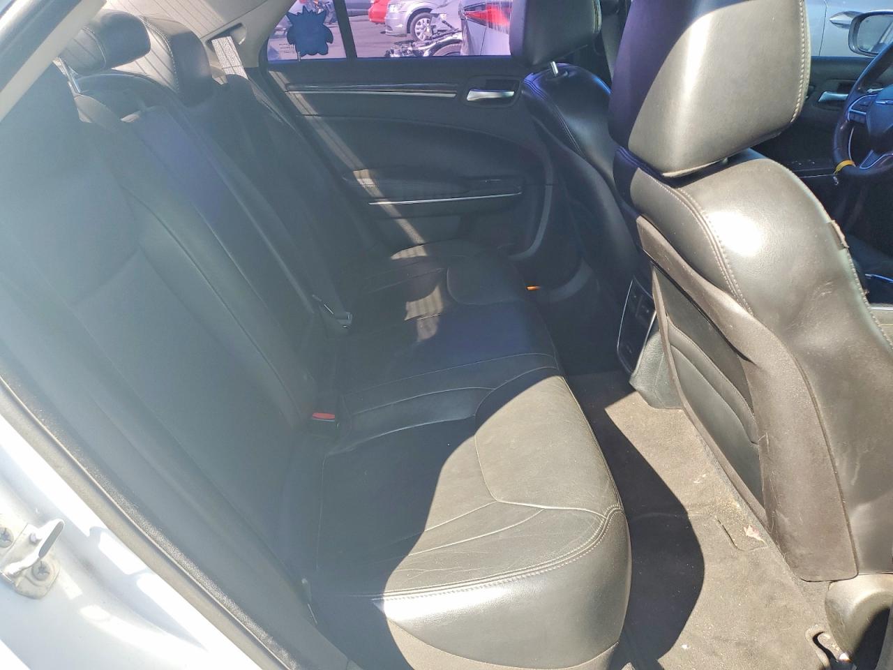 2015 CHRYSLER 300