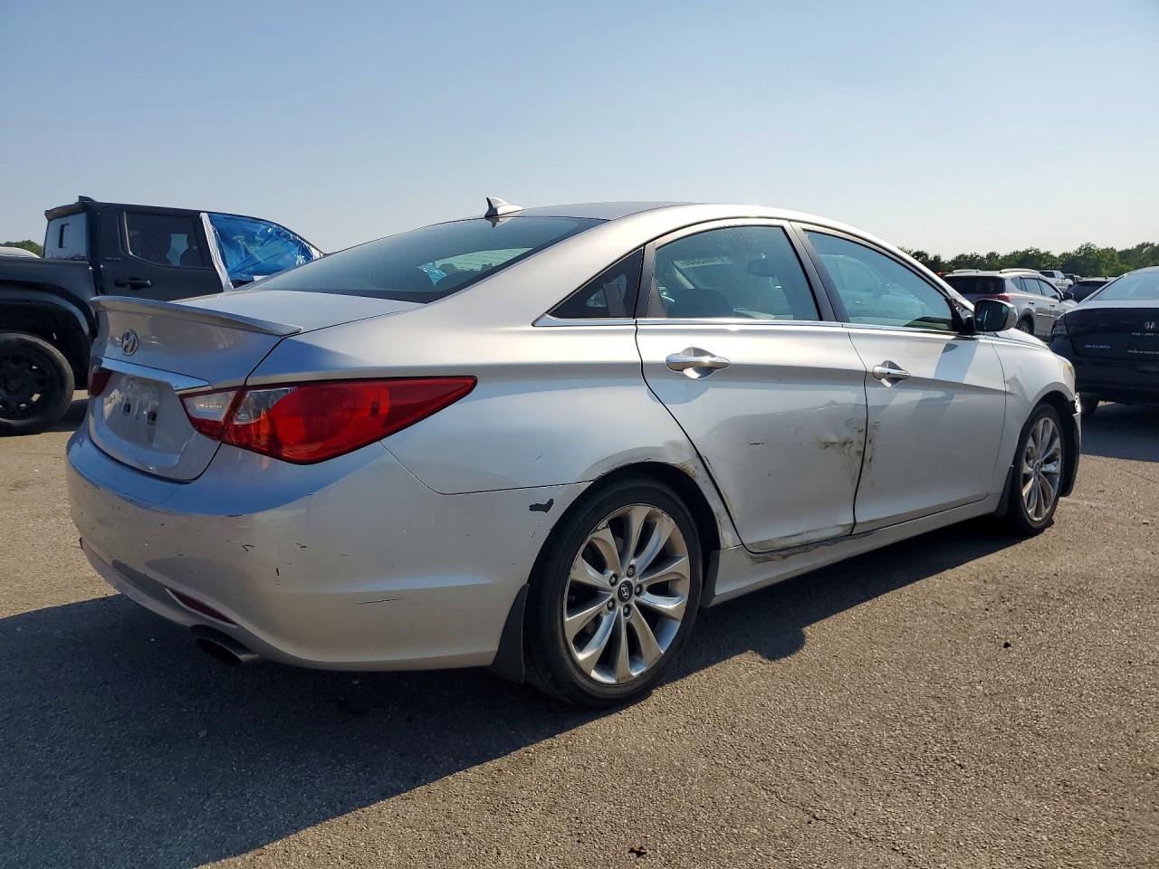 2013 HYUNDAI SONATA