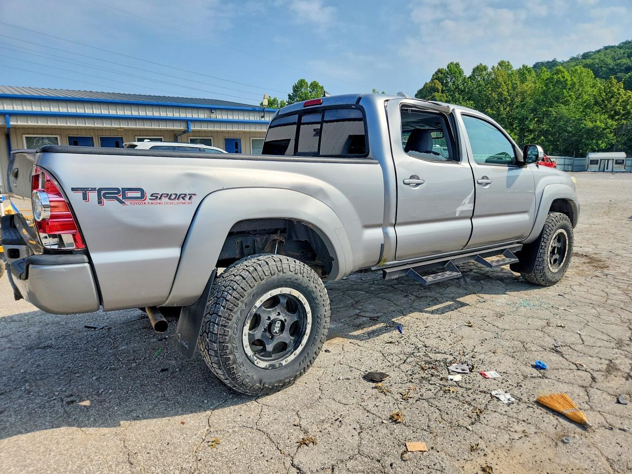 2015 TOYOTA TACOMA