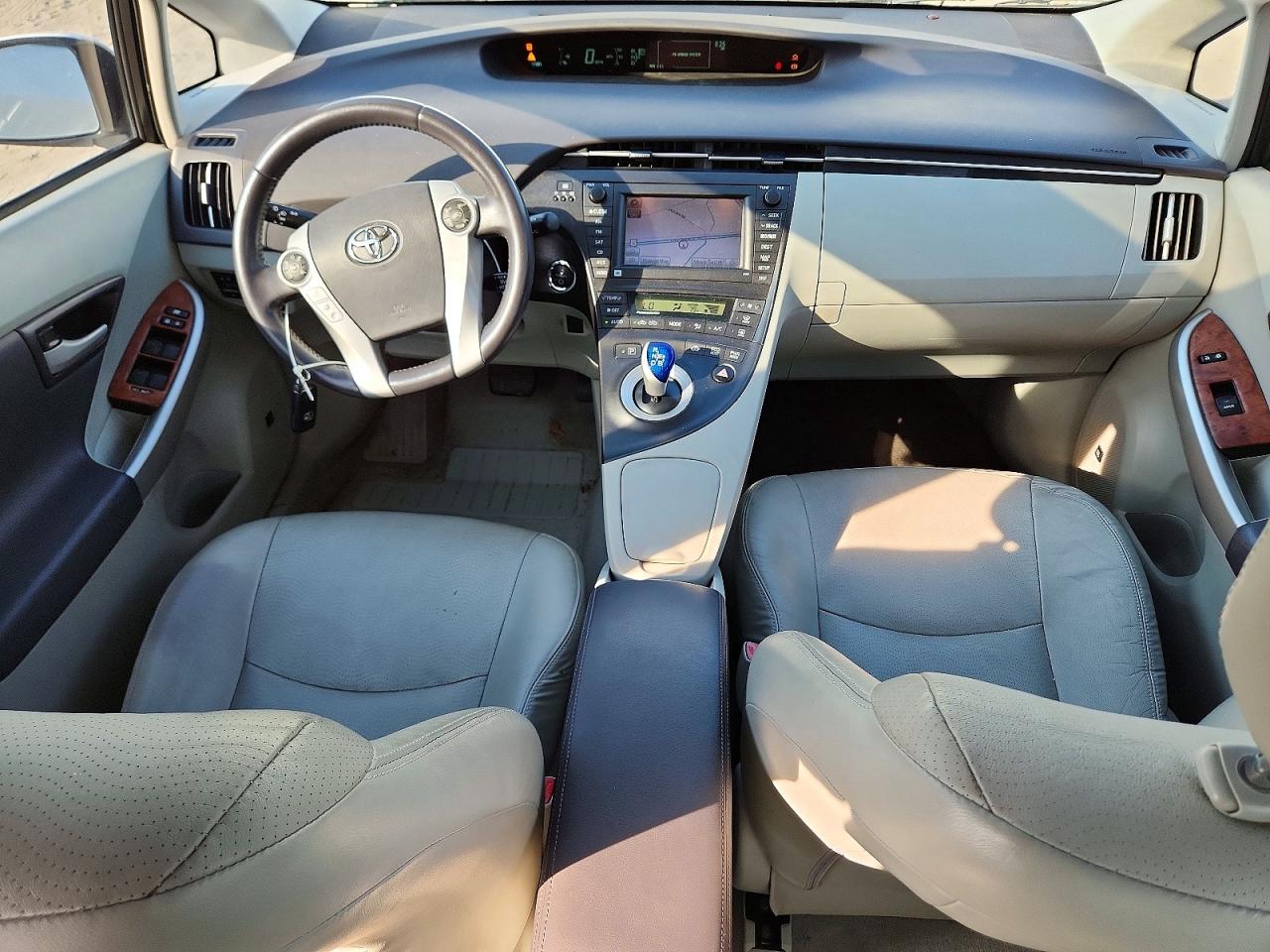 2010 TOYOTA PRIUS