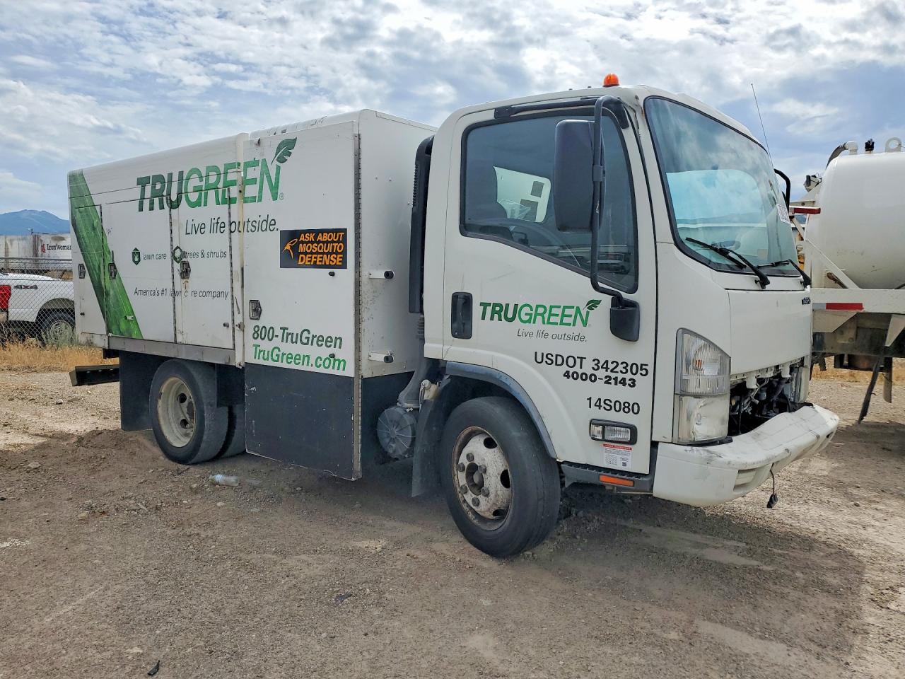 2014 ISUZU NPR