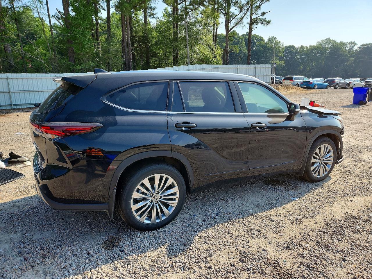 2026 TOYOTA HIGHLANDER