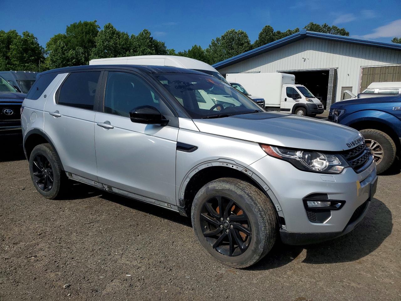 2017 LAND ROVER DISCOVERY