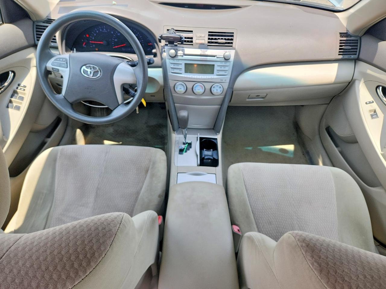 2010 TOYOTA CAMRY