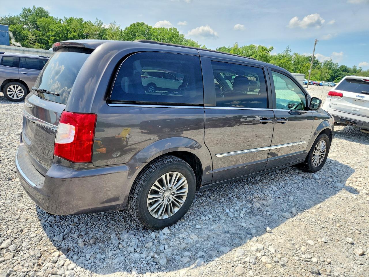 2015 CHRYSLER MINIVAN