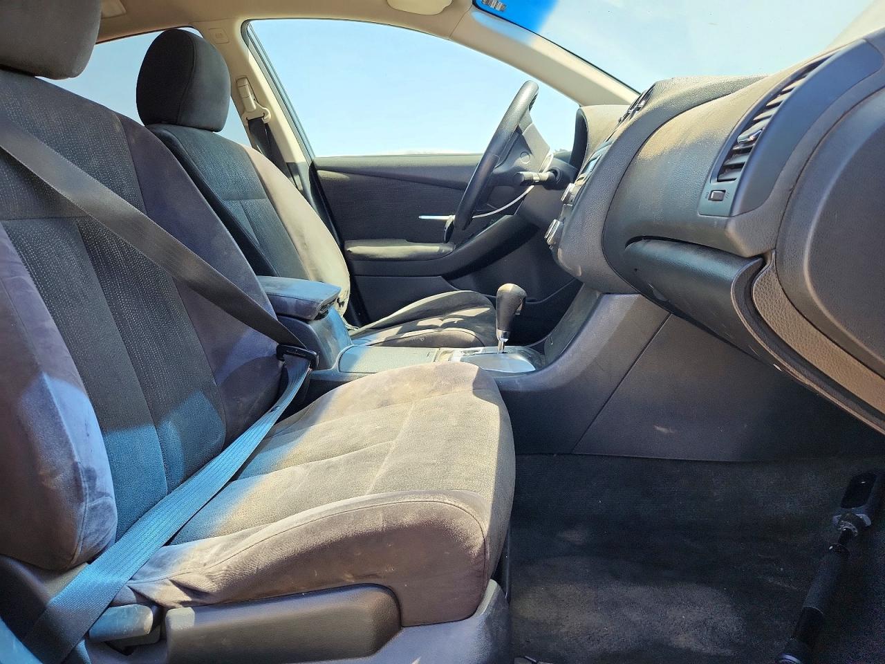 2010 NISSAN ALTIMA