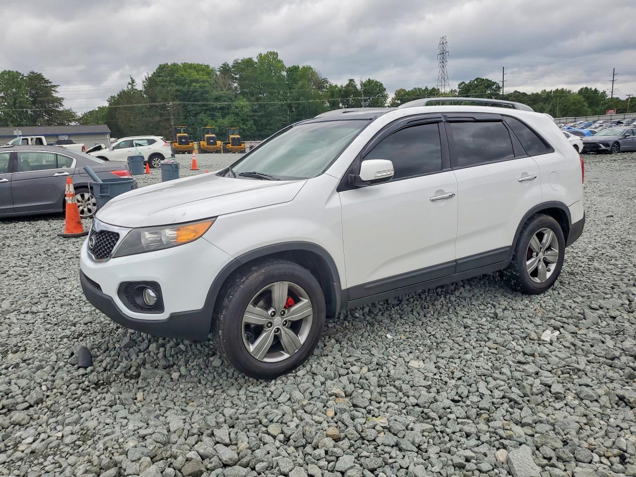 2013 KIA SORENTO