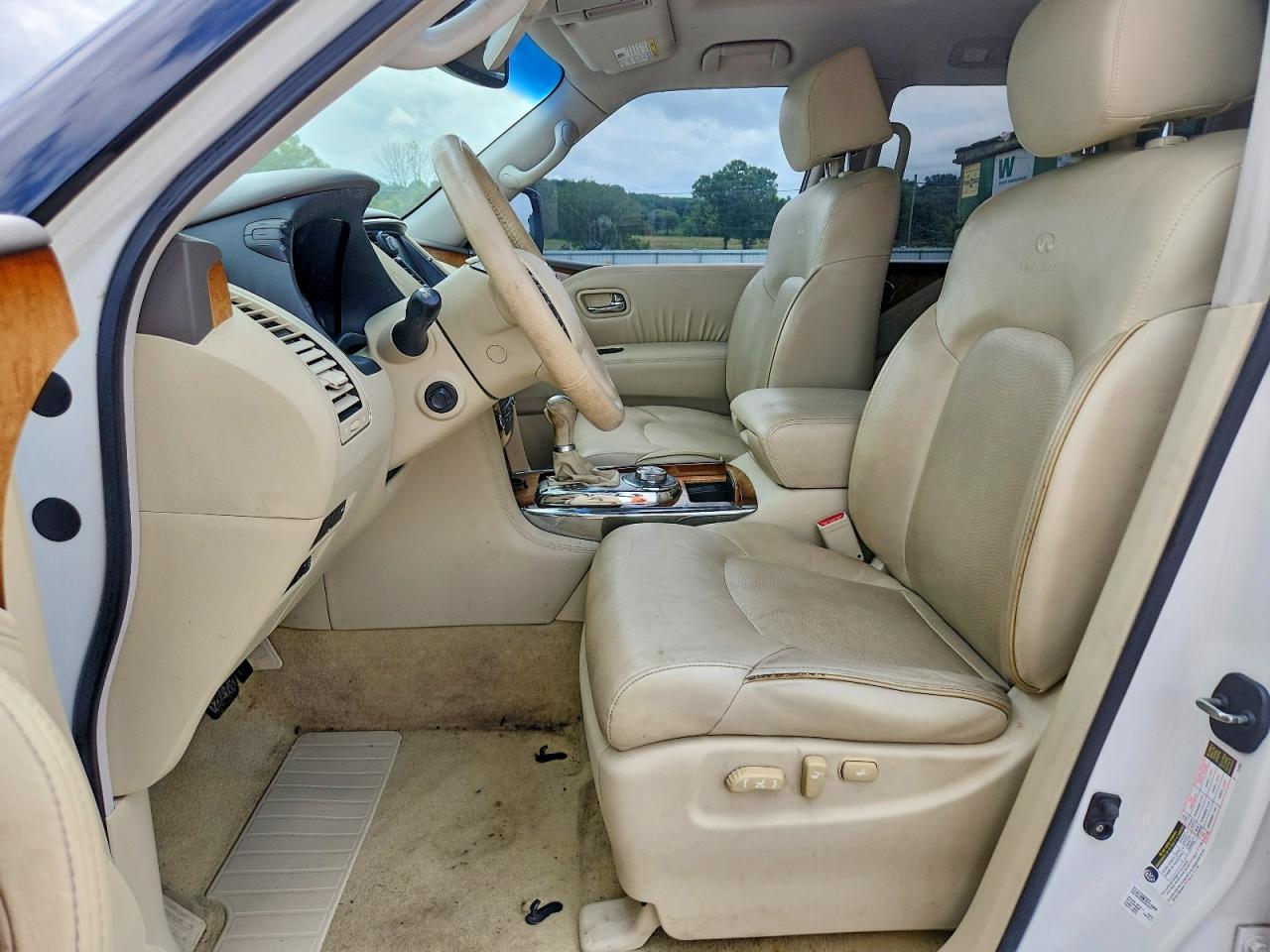 2012 INFINITI QX56
